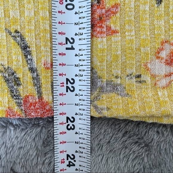 Anthropologie W5 High Neck Floral Ribbed Top Size Medium Button Back Detail - Picture 7 of 7